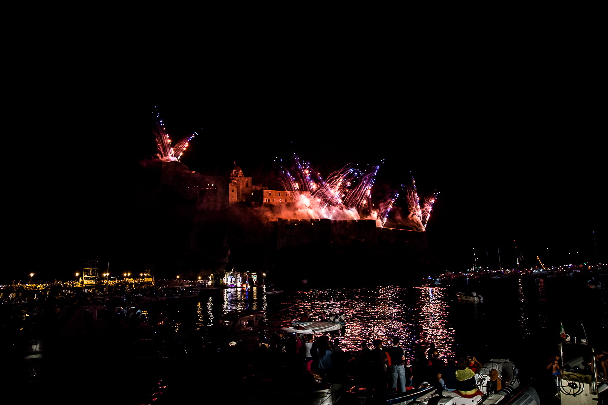I fuochi sul Castello - Foto Lucia De Luise