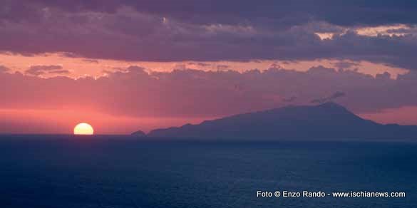 Tramonto su ischia