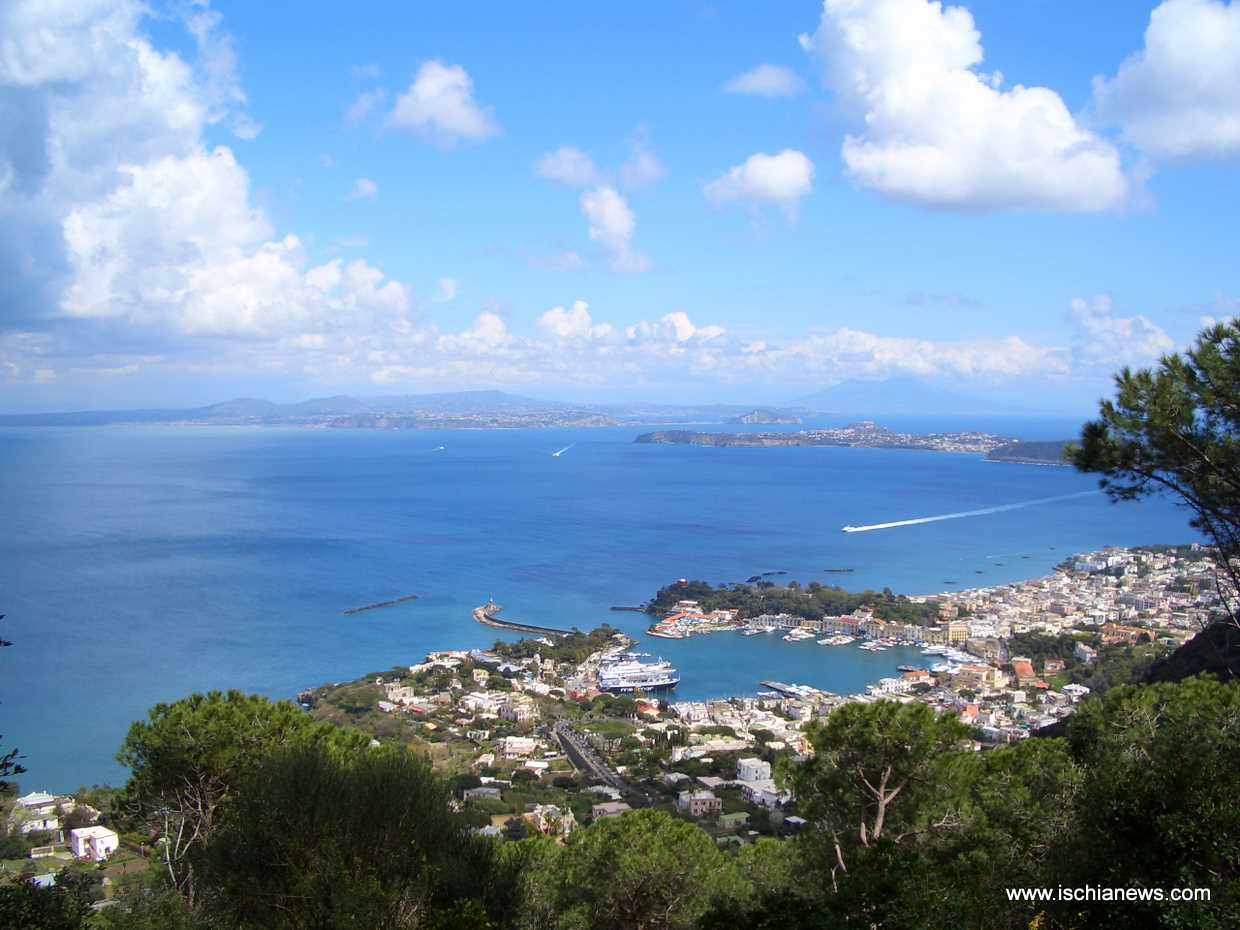 porto-ischia-pineta